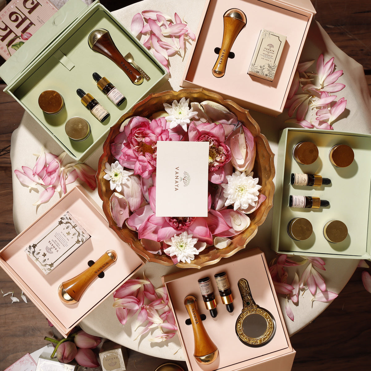 Diwali Gift Box – Kansa, 5 ml Oil Duo & Mirror